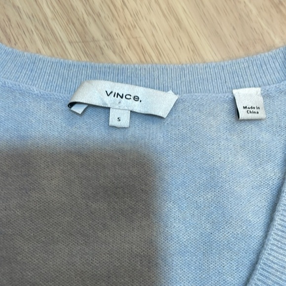 Vince Cashmere Weekend V+Neck Sweater Small - Picture 7 of 7